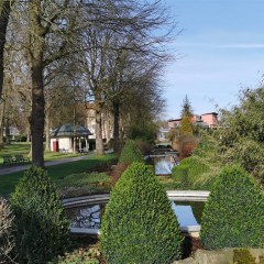 Wasserspiele und Bunnen 